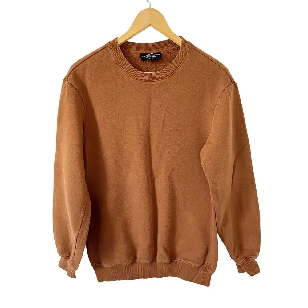 H&M Earthy Brown Relaxed Fit Minimalist Crewneck Sweatshirt - Picture 2 of 6